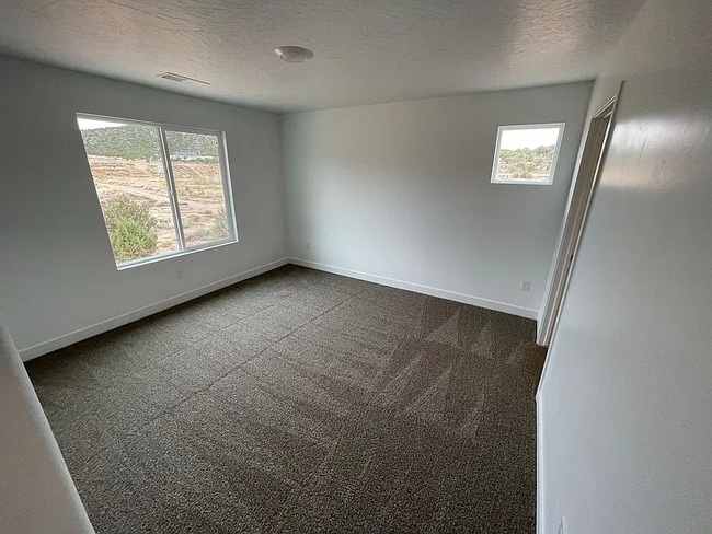 Building Photo - 2939 W LaGrand St