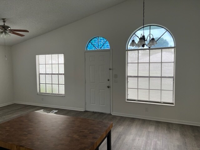 Building Photo - 5939 SE Wilsie Dr