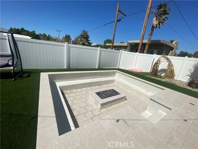 Foto del edificio - 67642 Long Canyon Ln