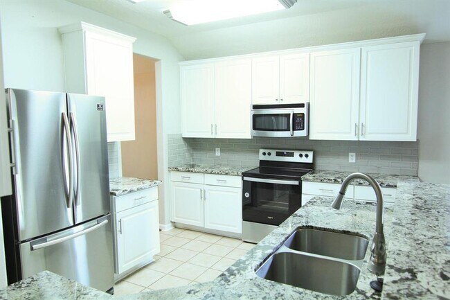 Foto del edificio - 6722 Hidden Colony Ln
