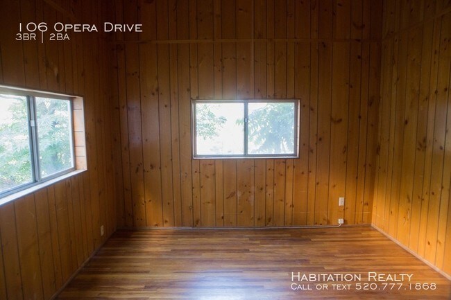 Building Photo - 106 Opera Dr