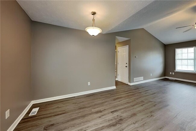 Foto del edificio - 209 Hale Haven Dr