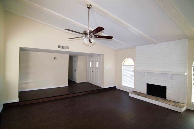 Foto del edificio - 11627 Cotillion Dr