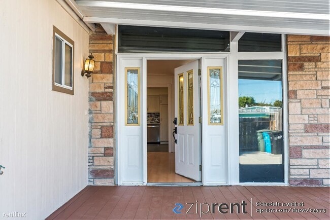 Building Photo - 3 br, 2 bath House - 1760 Hamlet Street, S...