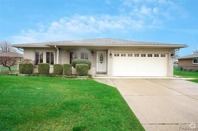 Building Photo - 41223 Sesame Dr