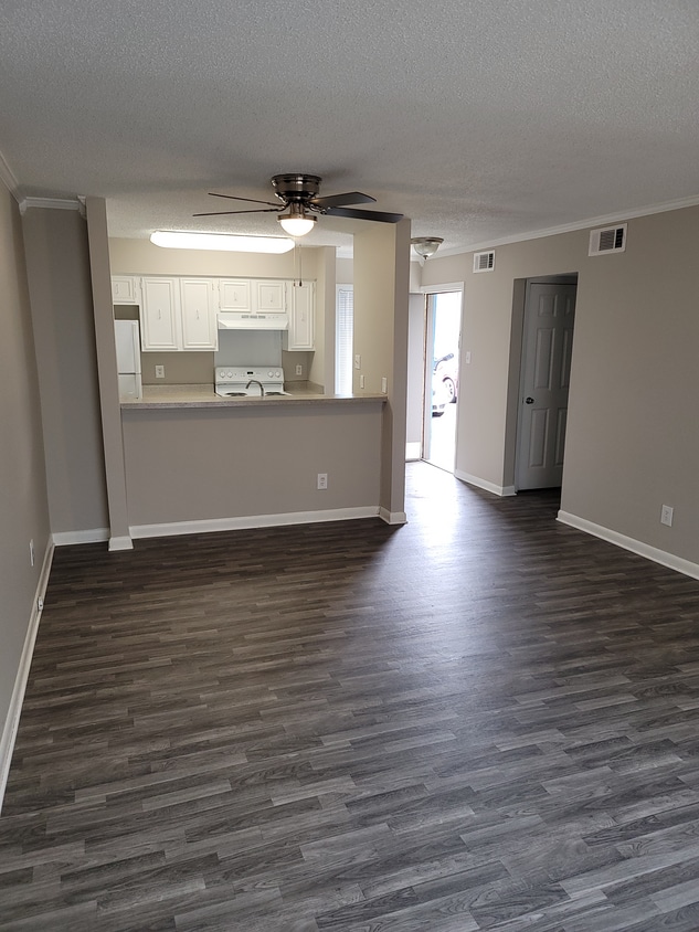 Flats on Youree Apartments 9050 Youree Dr Shreveport, LA