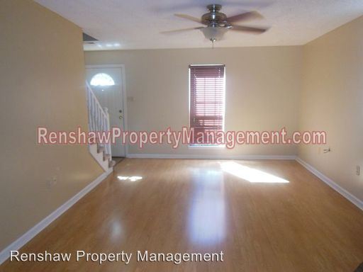 Building Photo - 5534 Oak Branch Cir N