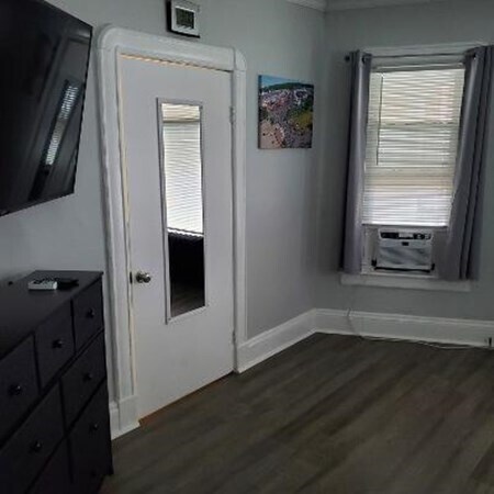 Building Photo - 5 Clayton St