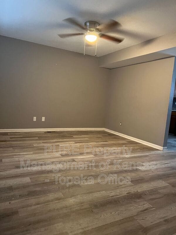 Building Photo - 511 SW Tyler St