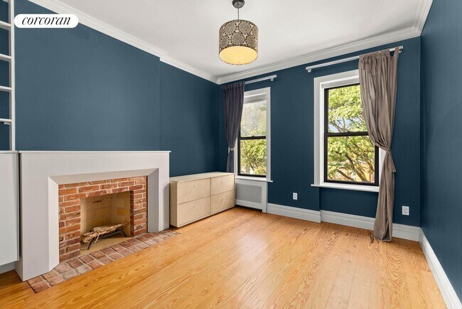 Foto del edificio - 661 Carroll St