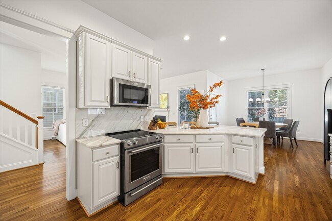 Building Photo - 12621 Doster Ave