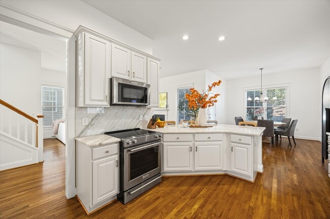 Foto del edificio - 12621 Doster Ave