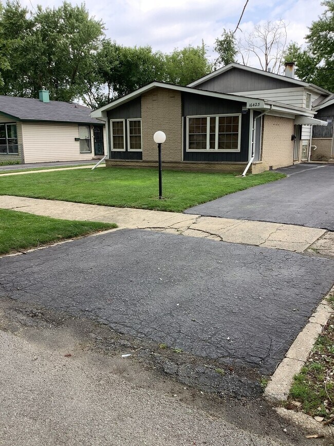 16423 Paulina St, Markham, IL 60428 House Rental in Markham, IL