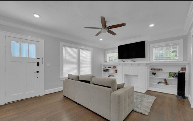 Foto del edificio - 1667 Sylvan Rd SW