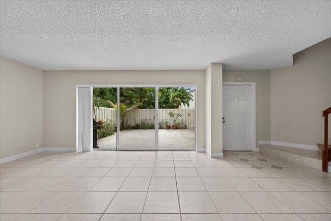 Foto del edificio - 251 Seabreeze Cir