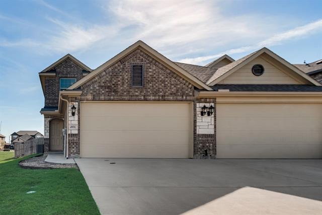 Building Photo - 4931 Sanger Cir Dr