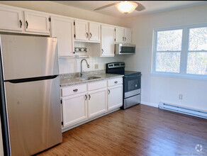 Building Photo - 101 Belair Dr