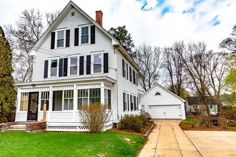 611 Varney St, Manchester, NH 03102 Condo for Rent in Manchester, NH