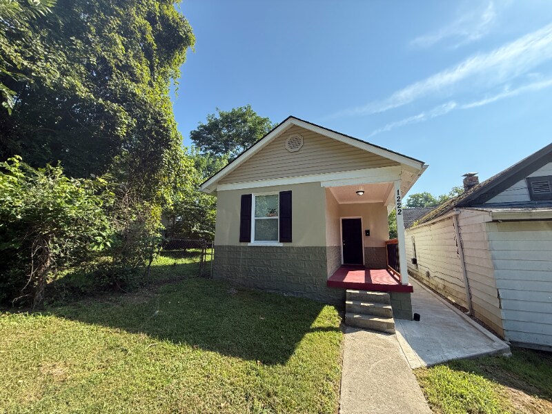Foto principal - 1222 Clark St