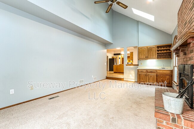Building Photo - 6 Cedar Hill Terrace
