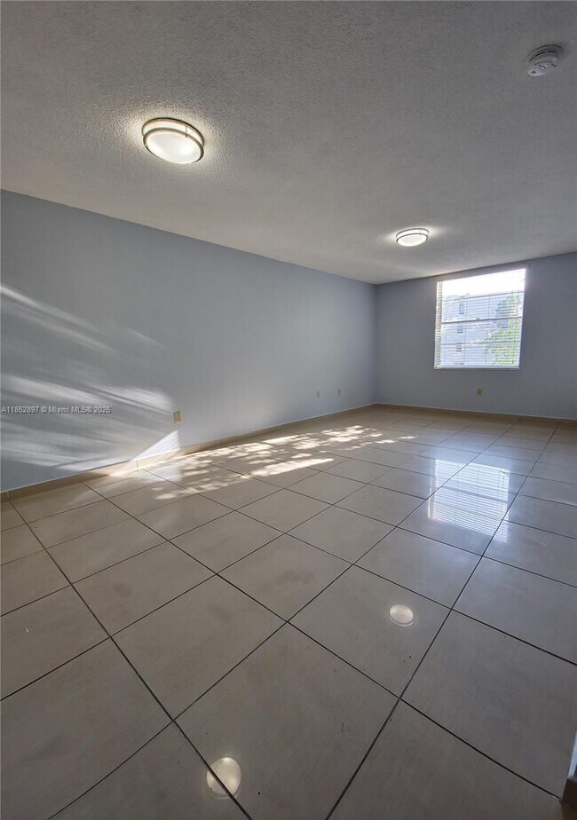 Foto del edificio - 5665 W 20th Ave