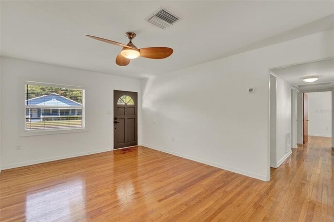 Building Photo - 3345 Lila Dr