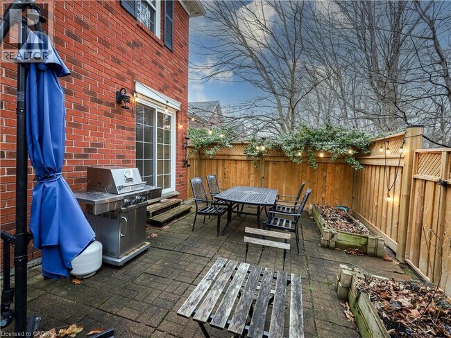 Photo du bâtiment - 2390 Woodward Ave