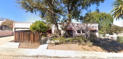 Building Photo - 145 S Grape St