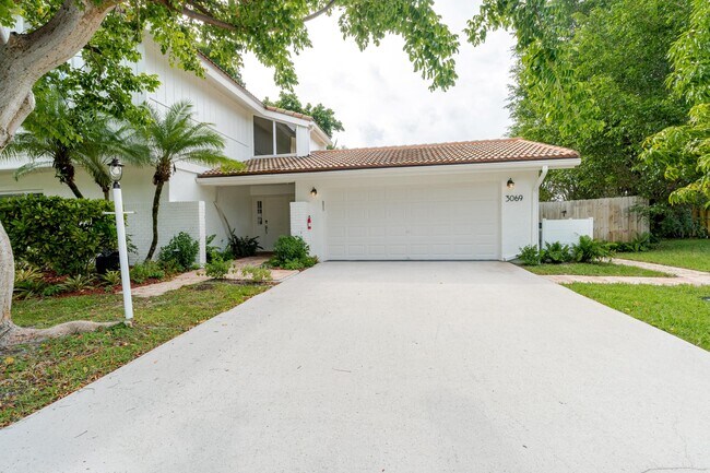 Building Photo - 3069 NW 27th Terrace