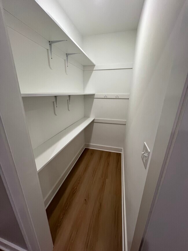 Foto del edificio - 2758 N Booth St