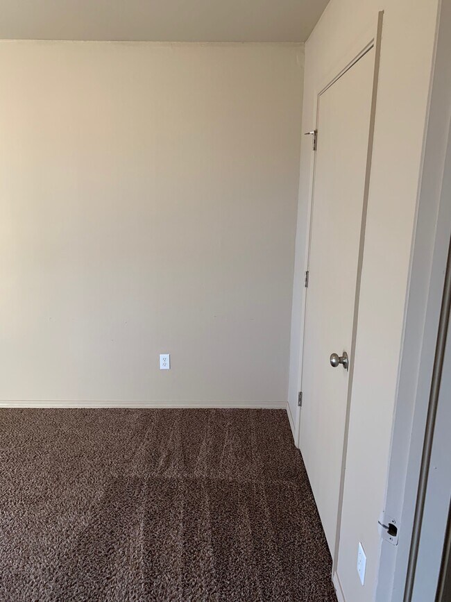 Building Photo - 3600 Janus