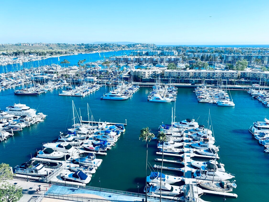 4335 Marina City Dr Unit Penthouse, Marina del Rey, CA 90292 Condo