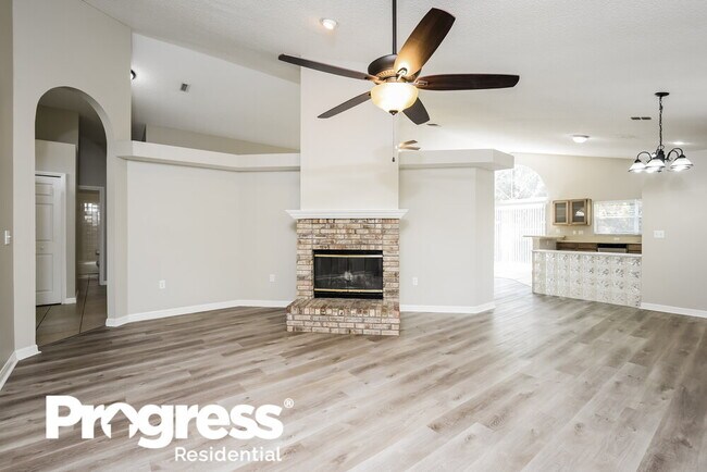 Foto del edificio - 820 Charingstone Ct