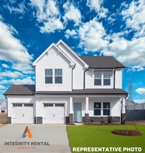 Building Photo - 433 Gentle Bend Cove