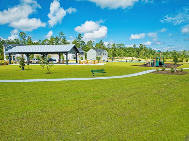 Building Photo - Meadow Lakes