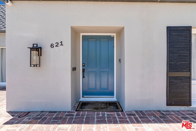 Foto del edificio - 621 N Bedford Dr