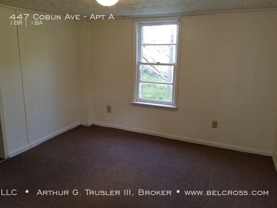 Building Photo - 447 Cobun Ave