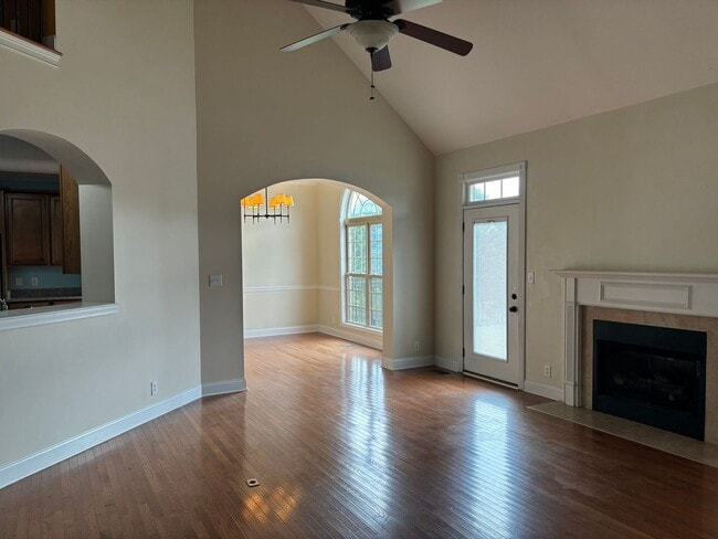 Building Photo - 277 Cullom Way