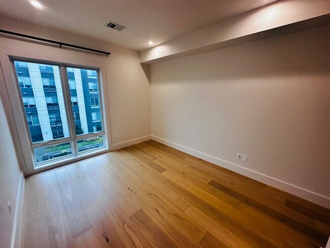 Foto del edificio - 1658 K St NE