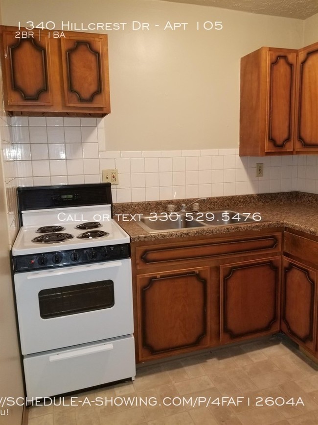 Foto del edificio - 1340 Hillcrest Dr