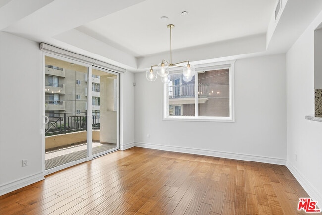 Building Photo - 325 S Arnaz Dr