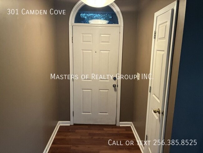 Building Photo - 301 Camden Cove Cir