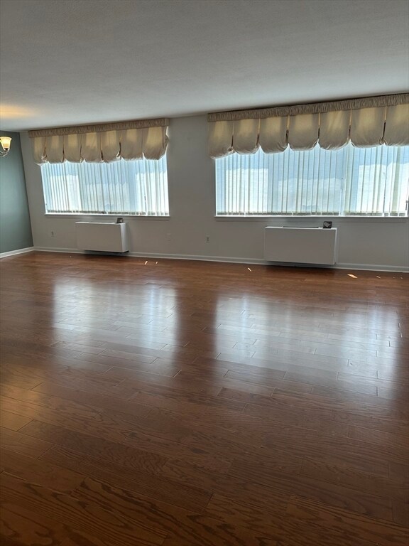 Foto del edificio - 20 Hammond Pond Pkwy