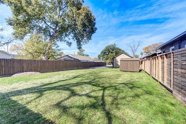 Foto del edificio - 822 Wilkes St