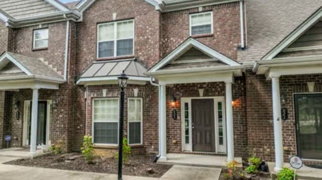 Spacious Townhome in Siegel School Zone – 2 Private Suites & Open Floor Plan! - Spacious Townhome in Siegel School Zone – 2 Private Suites & Open Floor Plan!