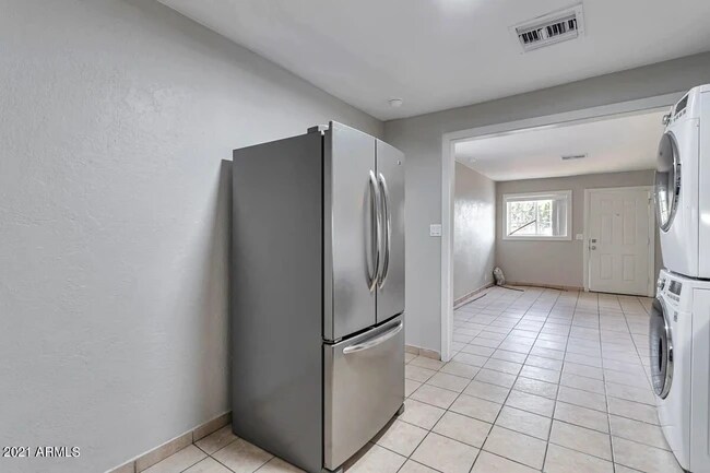 Foto del edificio - 5206 W Ocotillo Rd