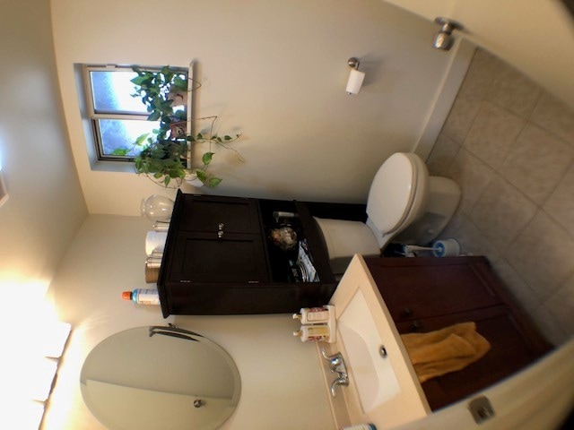 Foto del edificio - 2343 Sherbrook St