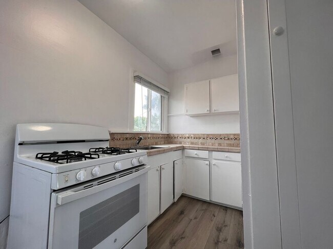 Foto del edificio - 227 Ave F