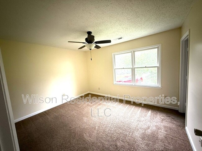 Building Photo - 5912 Katlas Trail
