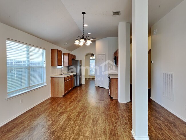 Foto del edificio - 18413 Sunrise Oaks Ct